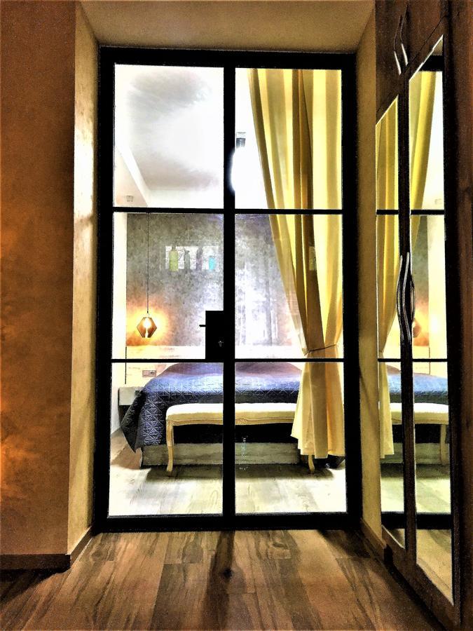 Very Center Of The Old City-Stylish Apartment Tbilisi Zewnętrze zdjęcie